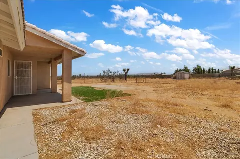 Exterior - 13473 Rochester, Phelan, CA 92371 photo 6 of 10
