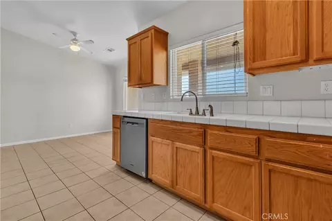 Kitchen - 13473 Rochester, Phelan, CA 92371 photo 3 of 4