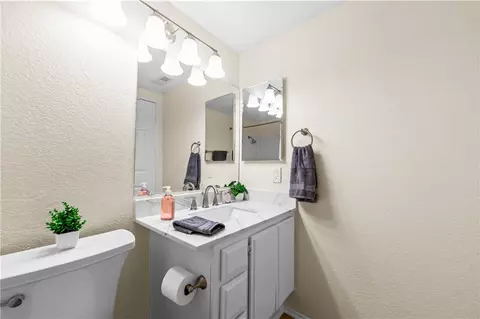 Bath - 12525 Pinehurst, El Monte, CA 91732 photo 9 of 10