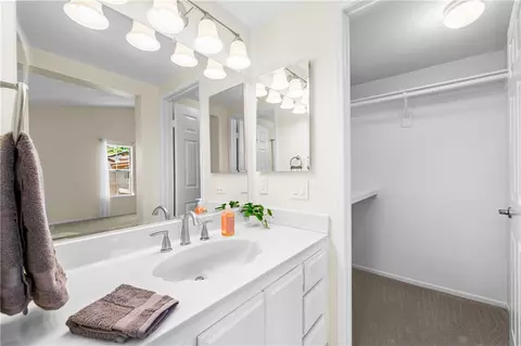 Bath - 12525 Pinehurst, El Monte, CA 91732 photo 5 of 10