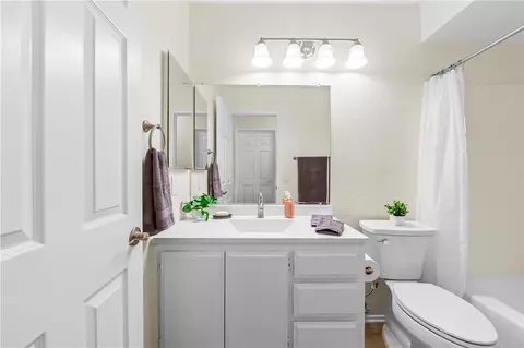 Bath - 12525 Pinehurst, El Monte, CA 91732 photo 3 of 10