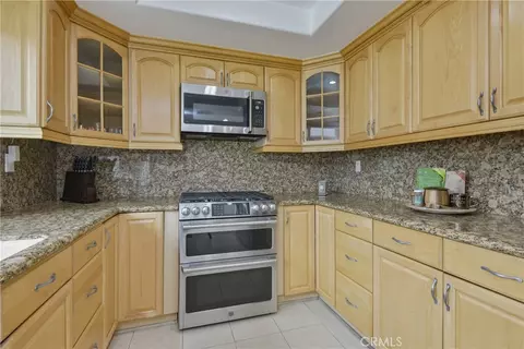 Kitchen - 6369 Nestle, Tarzana, CA 91335 photo 3 of 5