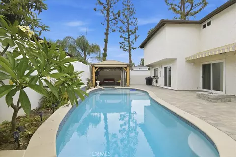 Exterior - 6369 Nestle, Tarzana, CA 91335 photo 3 of 4