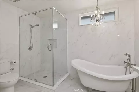 Bath - 6369 Nestle, Tarzana, CA 91335 photo 3 of 5