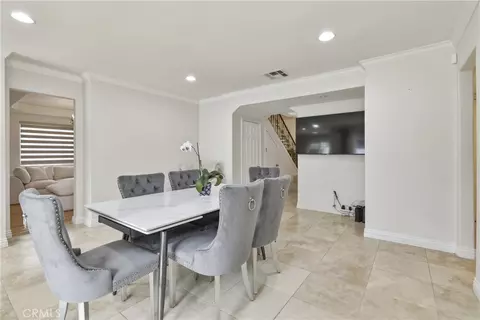 Dining - 6369 Nestle, Tarzana, CA 91335 photo 2 of 4