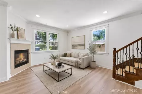Living - 1590 Locust, Pasadena, CA 91106 photo 1 of 7