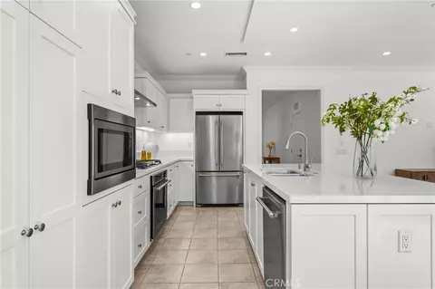 Kitchen - 180 Frontier, Irvine, CA 92620 photo 2 of 3
