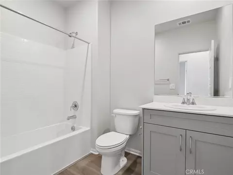Bath - 40106 Campos Elegantes, Temecula, CA 92591 photo 1 of 3