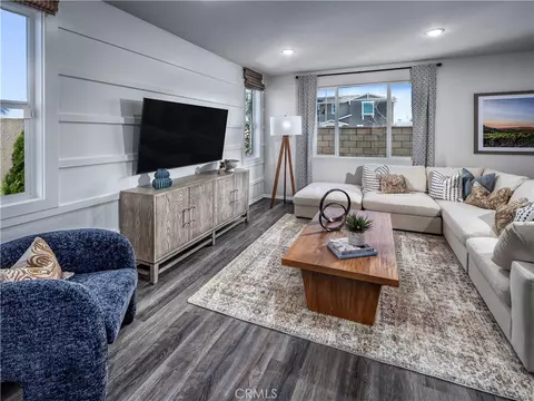 Living - 40106 Campos Elegantes, Temecula, CA 92591 photo 2 of 2