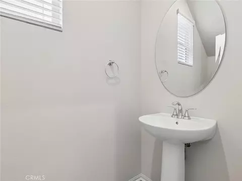 Bath - 40106 Campos Elegantes, Temecula, CA 92591 photo 2 of 3