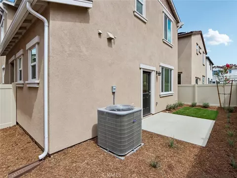 Exterior - 40112 Campos Elegantes, Temecula, CA 92591 photo 4 of 7