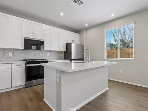 Kitchen - 28309 Via Reserva, Temecula, CA 92591 photo 3 of 3