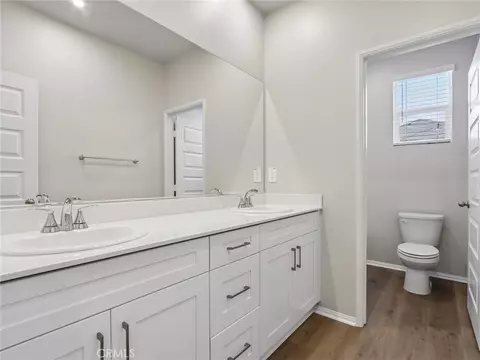 Bath - 28309 Via Reserva, Temecula, CA 92591 photo 2 of 4