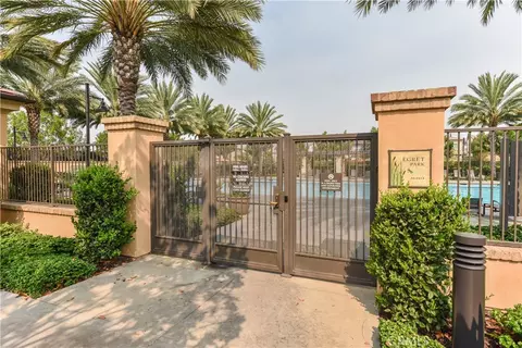 Exterior - 47 Mayfair, Irvine, CA 92620 photo 5 of 6