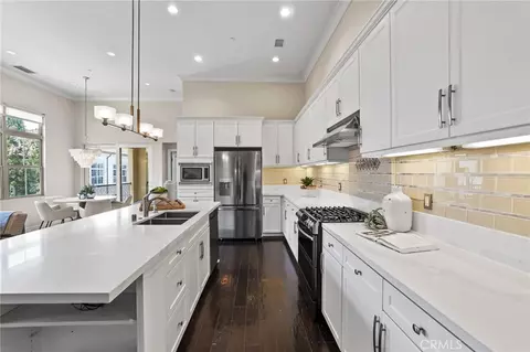 Kitchen - 47 Mayfair, Irvine, CA 92620 photo 4 of 4