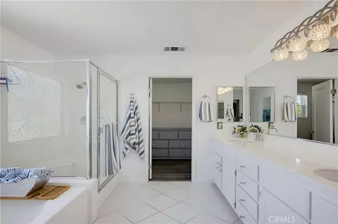 Bath - 9237 Meadow, Riverside, CA 92508 photo 2 of 4