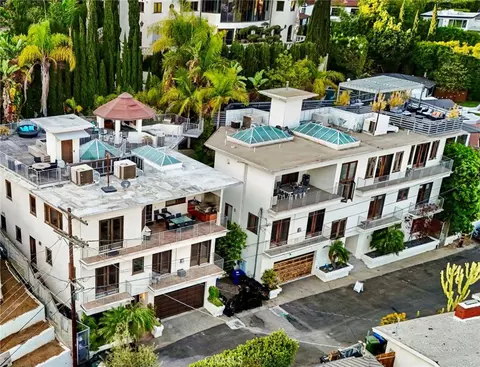 8827 Evanview, Los Angeles, CA 90069