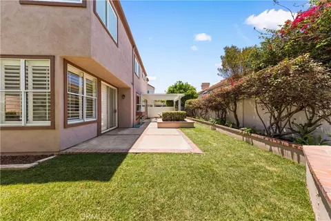 Exterior - 9 Terraza, Irvine, CA 92614 photo 10 of 13