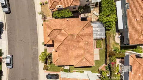 View/Area - 9 Terraza, Irvine, CA 92614 photo 1 of 13
