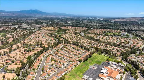 View/Area - 9 Terraza, Irvine, CA 92614 photo 10 of 13