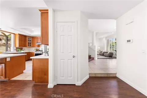 Entry Way - 9 Terraza, Irvine, CA 92614 photo 2 of 4