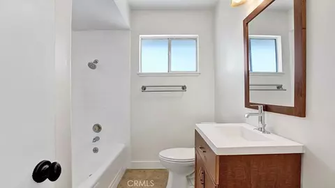 Bath - 5062 Berkeley, Westminster, CA 92683 photo 3 of 3
