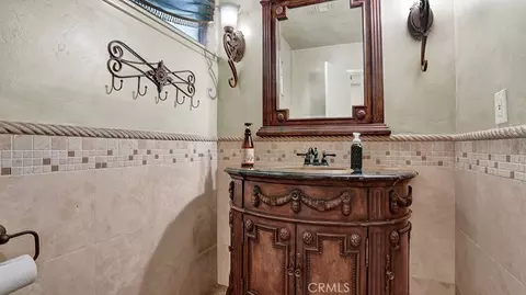 Bath - 5062 Berkeley, Westminster, CA 92683 photo 1 of 3
