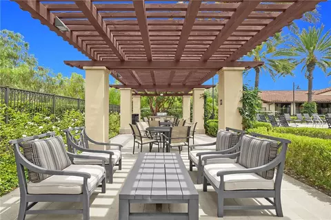 View/Area - 212 Sutters Ml, Irvine, CA 92602 photo 8 of 11
