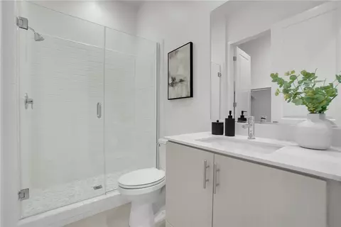 Bath - 212 Sutters Ml, Irvine, CA 92602 photo 1 of 5