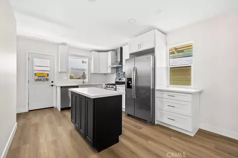 Kitchen - 420 Olive, Long Beach, CA 90802 photo 3 of 3