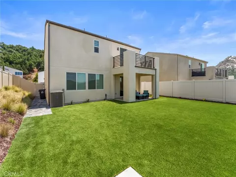 Exterior - 598 Meadowood, Fallbrook, CA 92028 photo 10 of 13