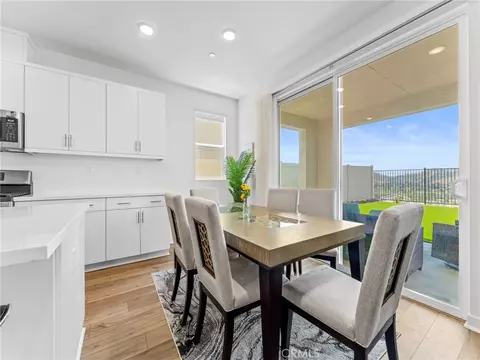 Dining - 598 Meadowood, Fallbrook, CA 92028 photo 1 of 3