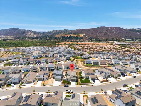 View/Area - 598 Meadowood, Fallbrook, CA 92028 photo 3 of 11