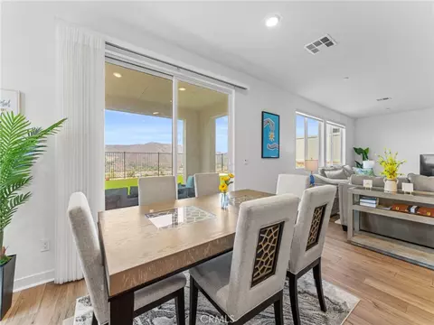 Dining - 598 Meadowood, Fallbrook, CA 92028 photo 3 of 3