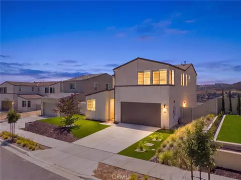 Exterior - 598 Meadowood, Fallbrook, CA 92028 photo 2 of 13