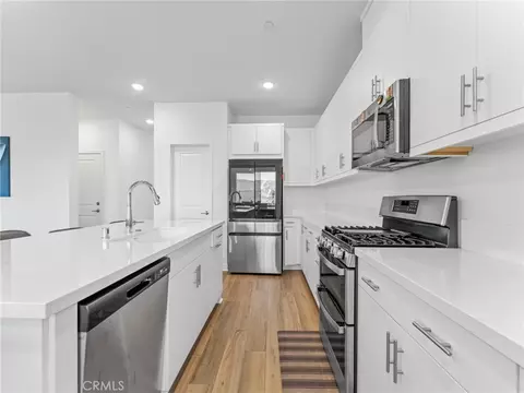 Kitchen - 598 Meadowood, Fallbrook, CA 92028 photo 4 of 4