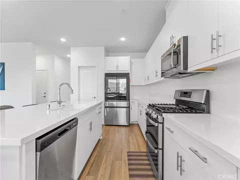Kitchen - 598 Meadowood, Fallbrook, CA 92028 photo 4 of 4