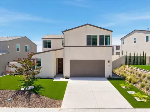 Exterior - 598 Meadowood, Fallbrook, CA 92028 photo 2 of 13