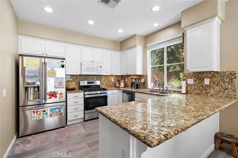 Kitchen - 35 Kyle Ct, Ladera Ranch, CA 92694 photo 1 of 2
