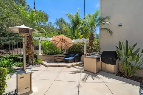 Exterior - 35 Kyle Ct, Ladera Ranch, CA 92694 photo 3 of 10