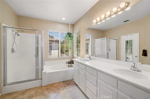 Bath - 35 Kyle Ct, Ladera Ranch, CA 92694 photo 3 of 3