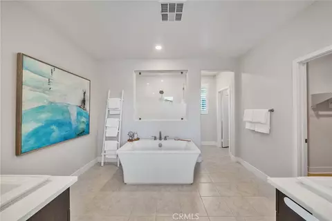 Entry Way - 200 Chorus, Irvine, CA 92618 photo 6 of 6