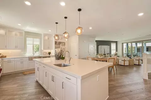 Kitchen - 128 Catalyst, Irvine, CA 92618 photo 4 of 7