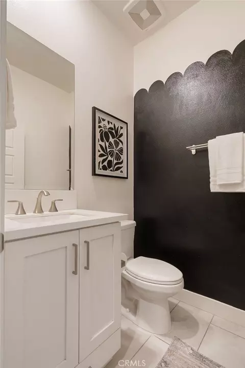 Bath - 128 Catalyst, Irvine, CA 92618 photo 1 of 6