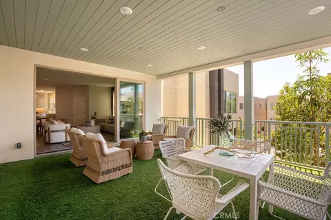 Exterior - 128 Catalyst, Irvine, CA 92618 photo 7 of 16