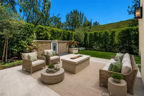 Exterior - 100 Della, Irvine, CA 92602 photo 2 of 16