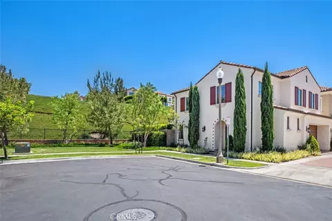 Exterior - 100 Della, Irvine, CA 92602 photo 10 of 16