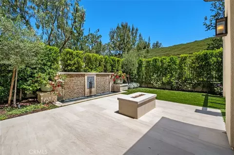 Exterior - 100 Della, Irvine, CA 92602 photo 6 of 16