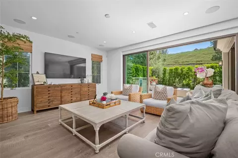 Living - 100 Della, Irvine, CA 92602 photo 4 of 6