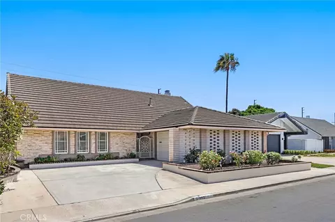 21052 Amberwick Ln, Huntington Beach, CA 92646